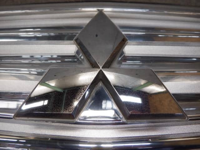 Radiator Grille MITSUBISHI Delica D2 2012 DBA-MB15S — photo 7
