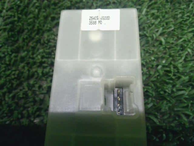 Power Window Switch NISSAN X-Trail 2009 DBA-NT31 — photo 3