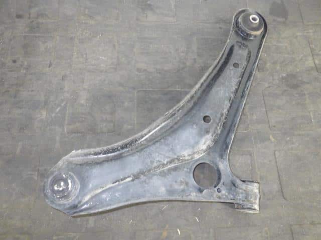 Front Right Lower Control Arm SUZUKI Carry 2017 EBD-DA16T 4520182MA0 — photo 2