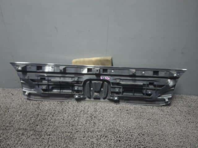 Radiator Grille HONDA N BOX 2015 DBA-JF1 — photo 8