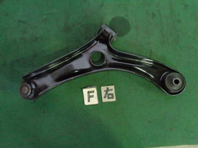 Front Right Lower Control Arm SUZUKI Alto 2012 DBA-HA35S 4520185K10 — photo 5