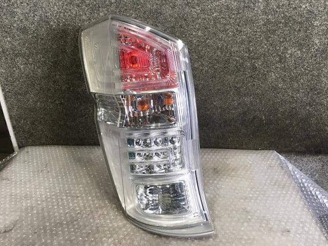 Left Tail Light HONDA Step Wagon 2010 DBA-RK5 — photo 1
