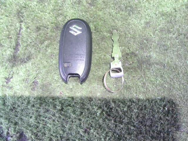 Keyless Entry Remote Control Key SUZUKI Palette 2010 DBA-MK21S — photo 5