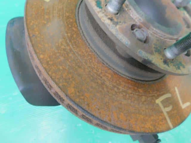Front Left Knuckle Hub Assembly ISUZU Como 2011 LDF-JVWE25 — photo 4
