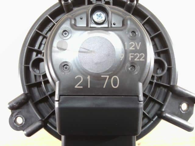 Blower Motor DAIHATSU Hijet 2022 5BD-S710V — photo 4