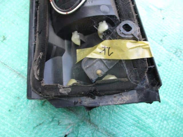 Right Tail Light SUBARU Sambar 2003 LE-TV2 — photo 3