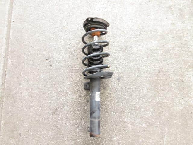 Front Left Strut VOLKSWAGEN The Beetle 2012 DBA-16CBZ 5C0413031BR — photo 2