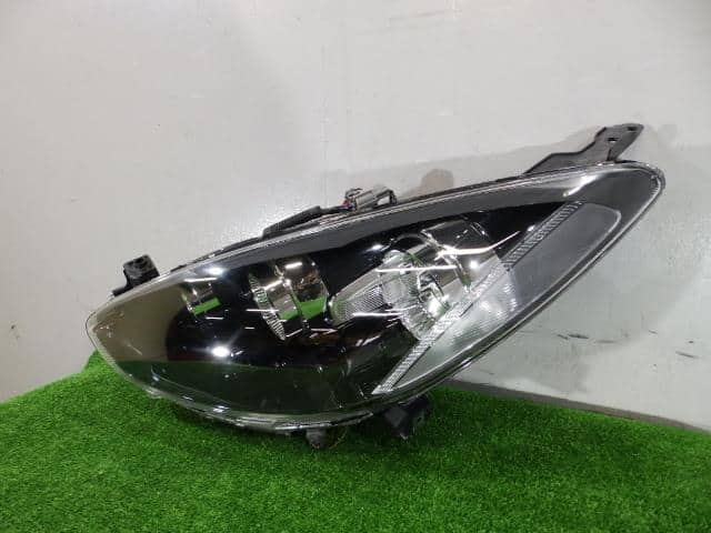 Left Headlight MAZDA Demio 2007 DBA-DE5FS D65251041E — photo 5