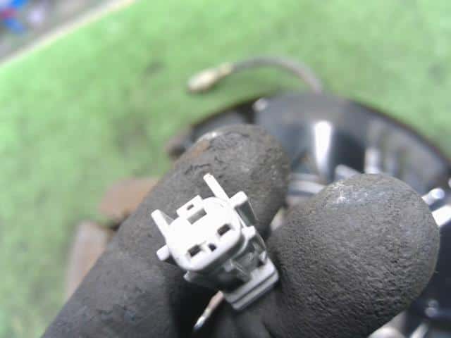 Front Right Knuckle Hub Assembly SUBARU Impreza 2008 DBA-GH2 — photo 3
