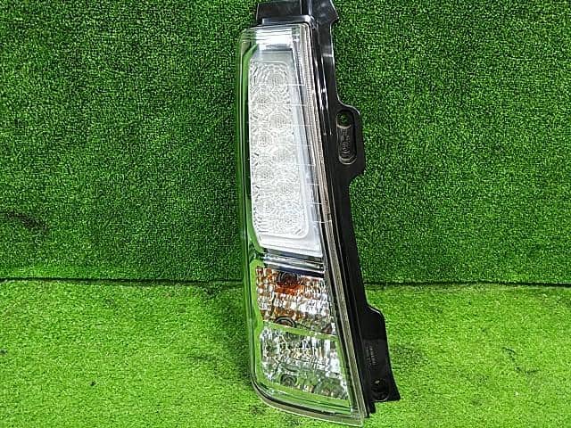 Left Tail Light SUZUKI Wagon R 2015 DAA-MH44S — photo 3