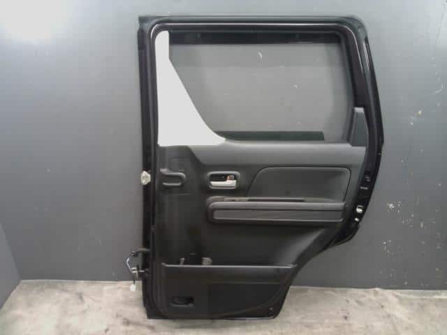 Rear Right Door Assembly MAZDA Flair 2018 DAA-MJ55S 1A3772020 — photo 2