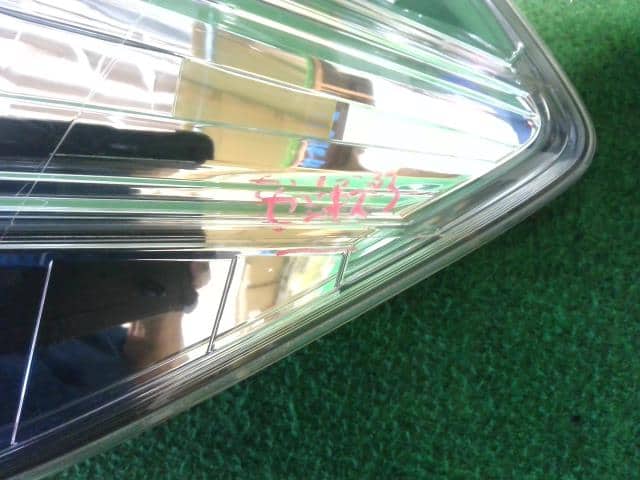 Right Tail Light HONDA Fit Shuttle 2011 DAA-GP2 — photo 4
