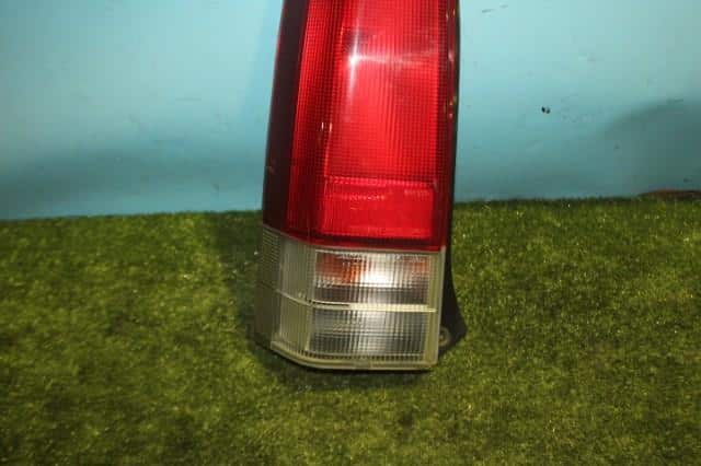 Left Tail Light SUZUKI Wagon R 2000 LA-MC22S 3567076F01 — photo 3