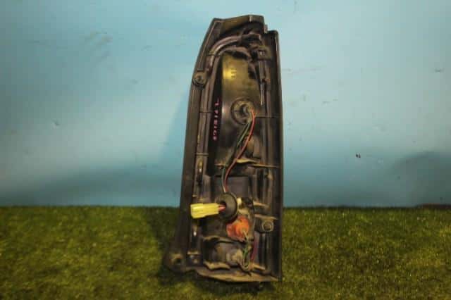 Left Tail Light SUZUKI Wagon R 2000 LA-MC22S 3567076F01 — photo 2