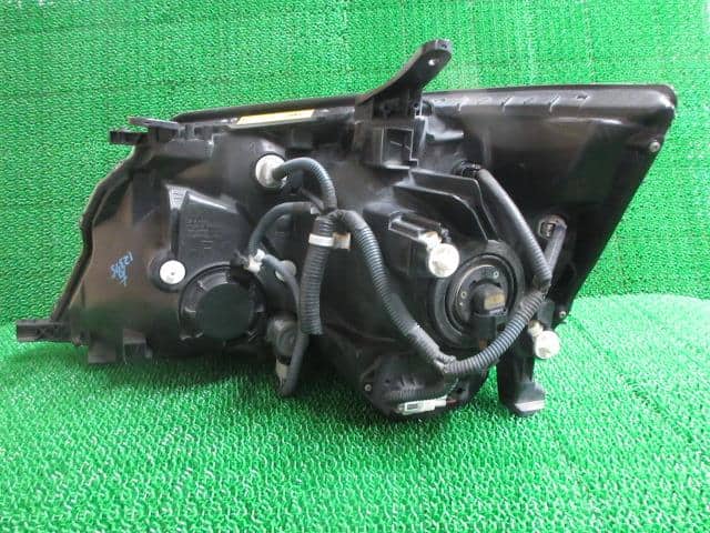 Right Headlight TOYOTA Alphard 2005 CAA-ATH10 — photo 2