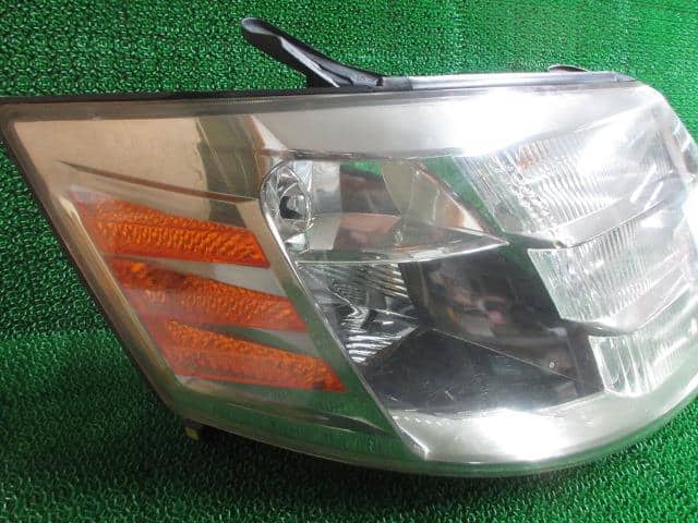 Right Headlight TOYOTA Alphard 2005 CAA-ATH10 — photo 3