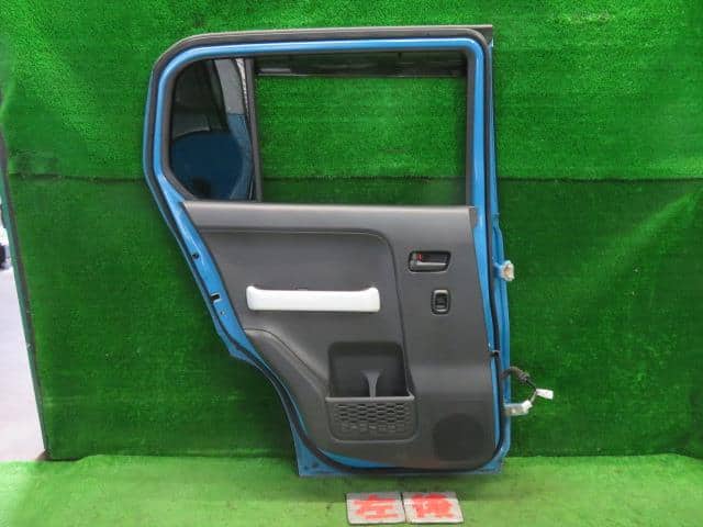 Rear Left Door Assembly SUZUKI Hustler 2014 DBA-MR31S 6800465P00 — photo 2