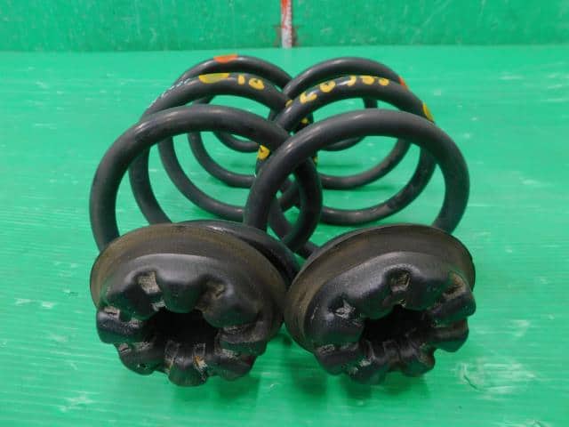 Coil Spring NISSAN Serena 2019 DAA-GFC27 — photo 3