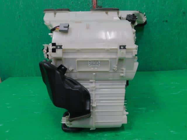 Air Conditioner Assembly NISSAN Serena 2019 DAA-GFC27 — photo 1