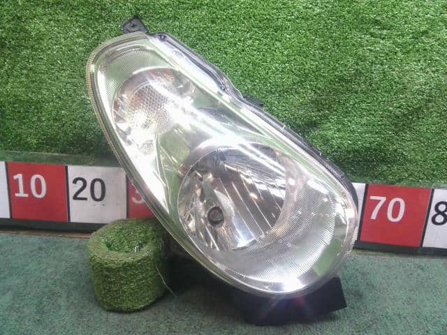 Right Headlight SUBARU R2 2006 DBA-RC2 84001KG020 — photo 1