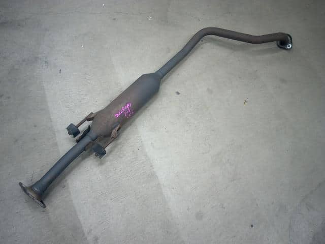 Exhaust Center Muffler NISSAN Note 2013 DBA-E12 — photo 1