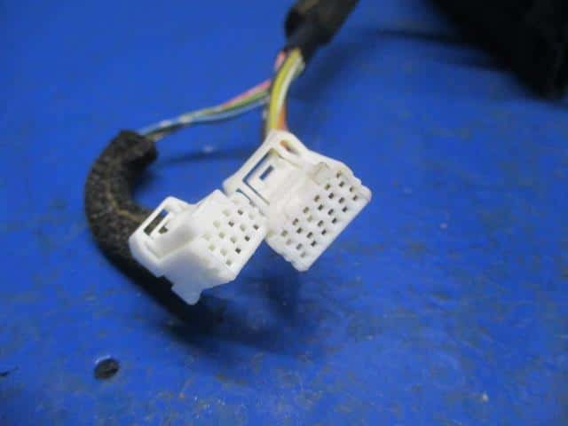 Right Side Mirror NISSAN Serena 2014 DAA-HFC26 — photo 5