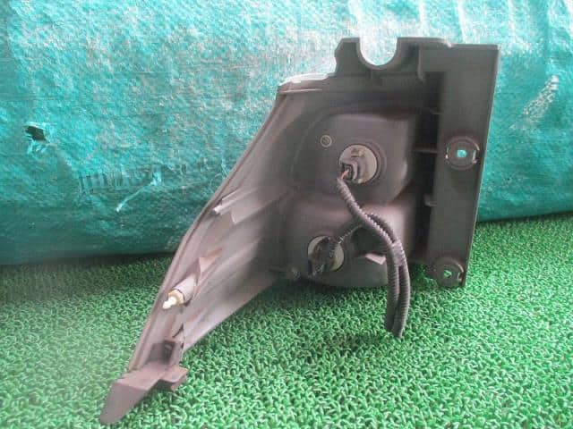 Right Tail Light HONDA Step Wagon 2007 DBA-RG1 — photo 5