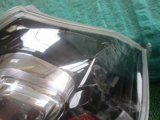 Right Tail Light HONDA Step Wagon 2007 DBA-RG1 — photo 2