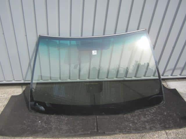 Front Windshield TOYOTA Crown Majesta 2007 DBA-UZS186 5610130890 — photo 1
