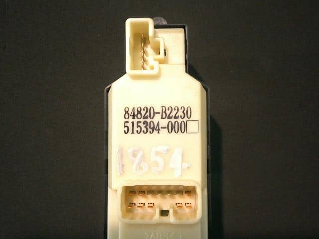 Power Window Switch DAIHATSU Mira 2009 DBA-L285S 84820B2230 — photo 3