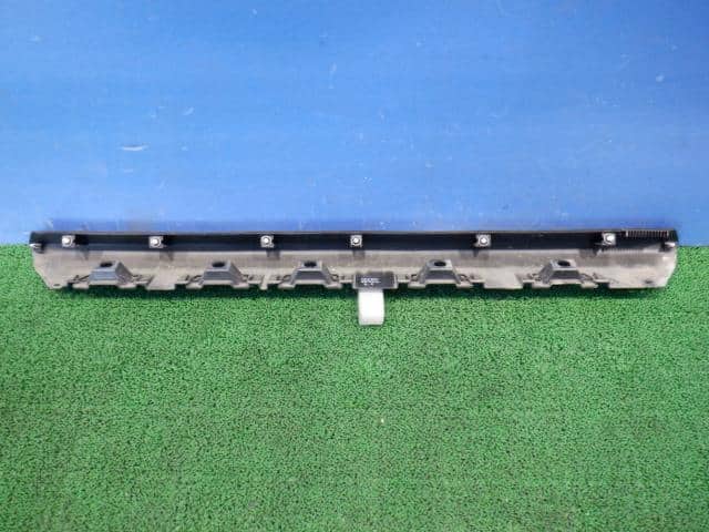 Left Side Step SUZUKI Jimny Sierra 2020 3BA-JB74W — photo 5