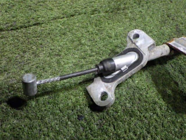Rear Right Caliper HONDA CR-Z 2010 DAA-ZF1 — photo 5