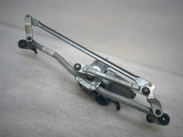 Front Wiper Motor AUDI Audi a3 2013 DBA-8PCAX 8P2955023L — photo 2