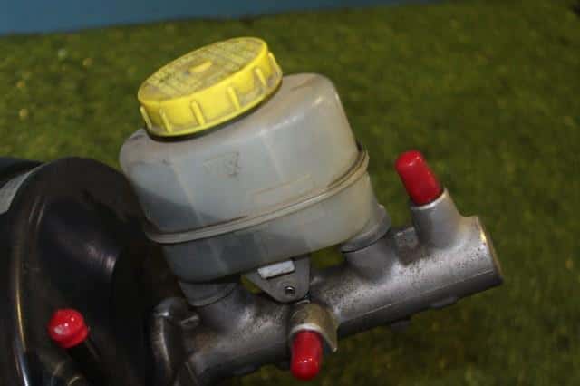 Brake Master Cylinder NISSAN Sunny 2001 GF-FNB15 460106M000 — photo 3