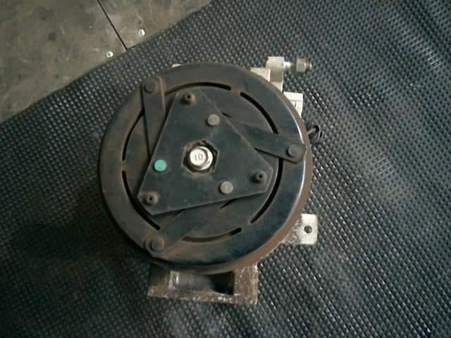 A/C Compressor NISSAN Skyline 2007 DBA-CKV36 — photo 4