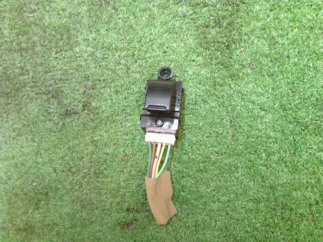 Power Window Switch SUZUKI Wagon R 2017 DBA-MH35S — photo 1