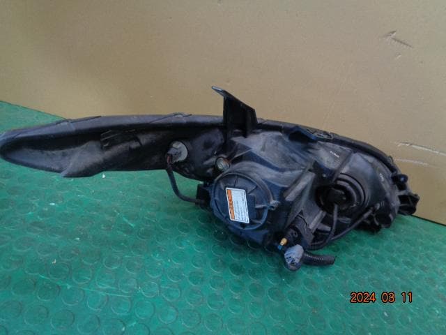 Left Headlight HONDA Elysion 2005 DBA-RR1 — photo 3