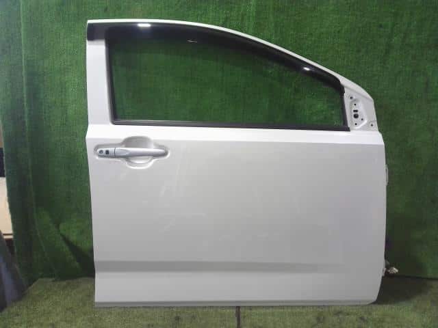 Front Right Door Assembly SUBARU Pleoplus 2018 5BA-LA350F M2E1 — photo 1
