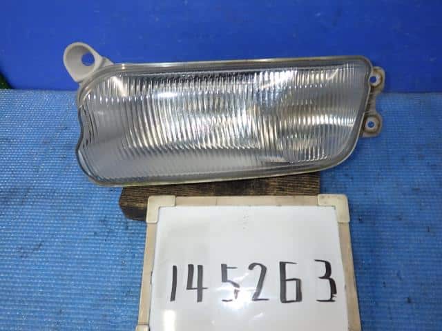 Left Fog Light Mitsubishi Fuso Fuso largesize car 2008 BDG-FU54JZ — photo 1