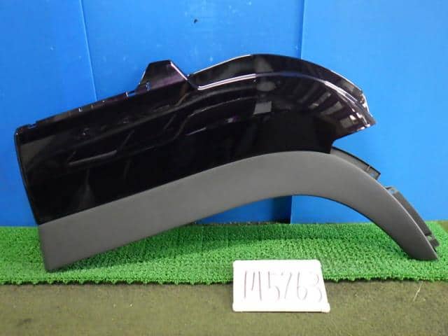 Right Fender Panel Mitsubishi Fuso Fuso largesize car 2017 QPG-FP64VER — photo 1
