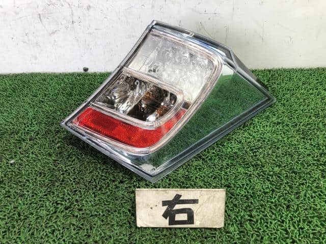 Right Tail Light HONDA Freed 2011 DAA-GP3 — photo 2