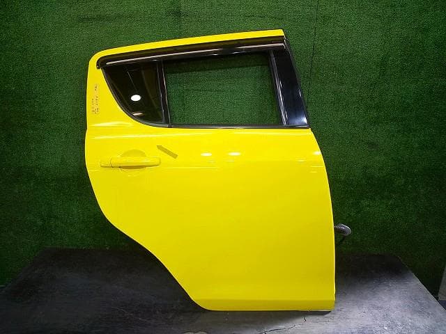 Rear Right Door Assembly SUZUKI Swift 2012 CBA-ZC32S — photo 1
