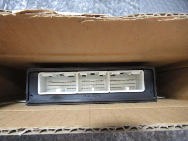 Electrical Component TOYOTA Celsior UA-UCF30 — photo 3