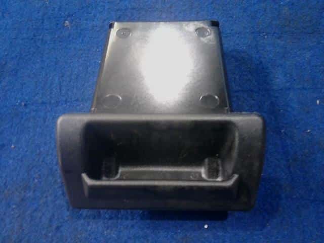 Ashtray MITSUBISHI Toppo Bj 2000 GF-H42A — photo 4