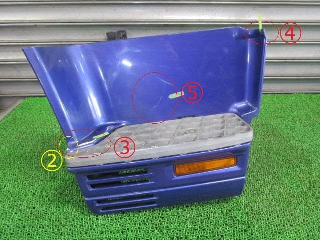 Right Side Step Mitsubishi Fuso Fuso largesize car 2013 QKG-FU54VZ MK674679 — photo 1