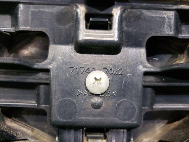 Radiator Grille SUZUKI Wagon R 2012 DBA-MH23S — photo 4