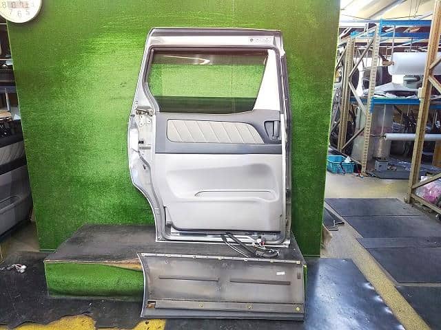 Rear Left Door Assembly TOYOTA Alphard 2007 DBA-ANH10 — photo 2