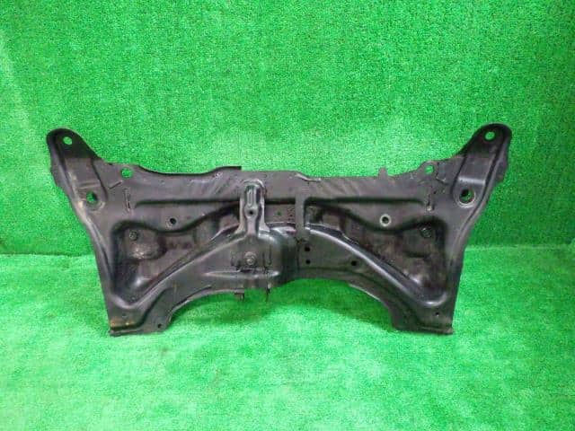 Front Member TOYOTA Aqua 2012 DAA-NHP10 — photo 2