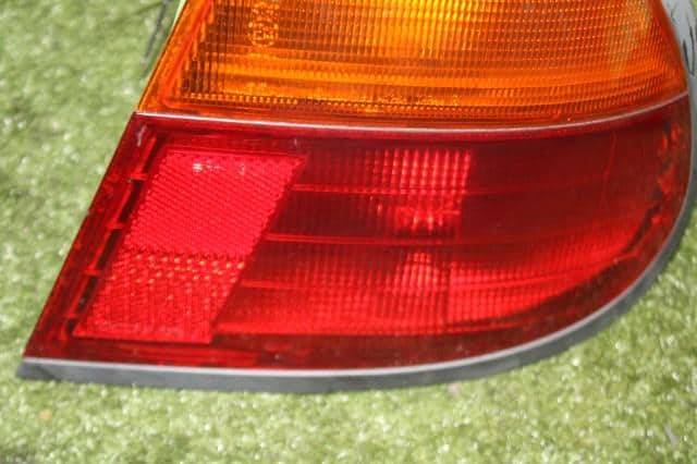 Right Tail Light NISSAN Pulsar 1997 E-FN15 — photo 3