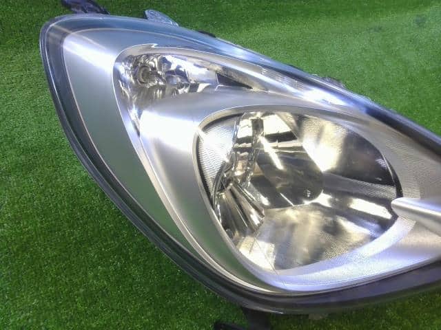 Right Headlight HONDA Fit 2012 DBA-GE6 — photo 2